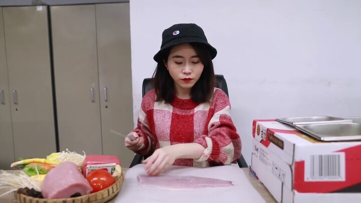 Thánh ăn công sở | Ms Yeah |  Cách làm mì Ramen từ gạo trong văn phòng | EP84