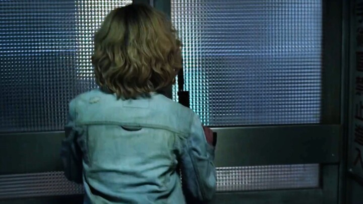 “Siêu Thể” – Kinh điển mãi không lỗi thời