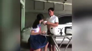 Gái rượu của ba đó