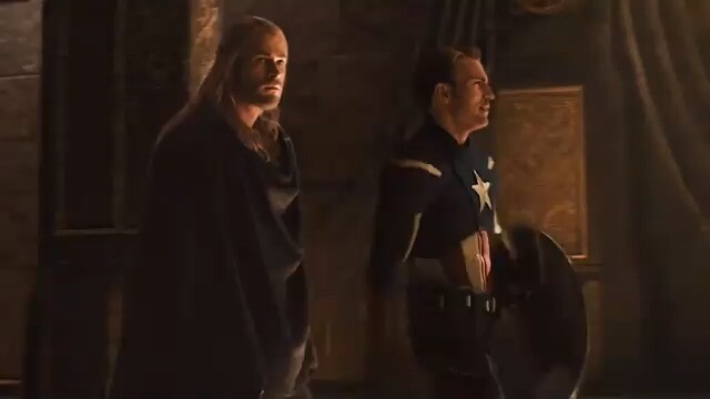 Marvel: Loki: Đủ rồi! Không phải ai cũng có thể bắt nạt tôi đâu! Tôi là một vị thần, quá bá đạo!