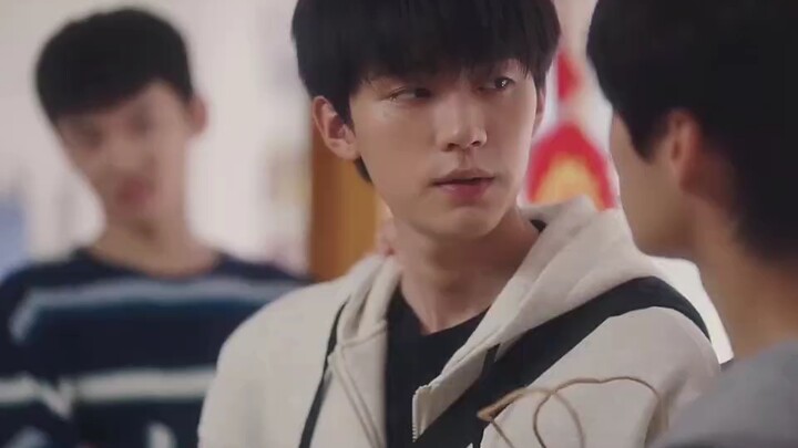 Zhang Lurang was ordered by Gu Ran to come over and keep them company, only to be worn out all night