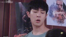 Can't hide secretly|Whose high school student is a low-IQ clamp? ! His acting is as bad as ever, not
