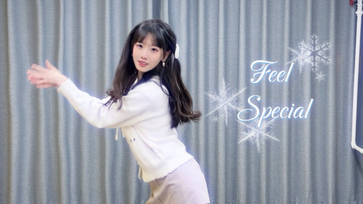 TWICE – “Feel Special” Winter Playlist on Repeat