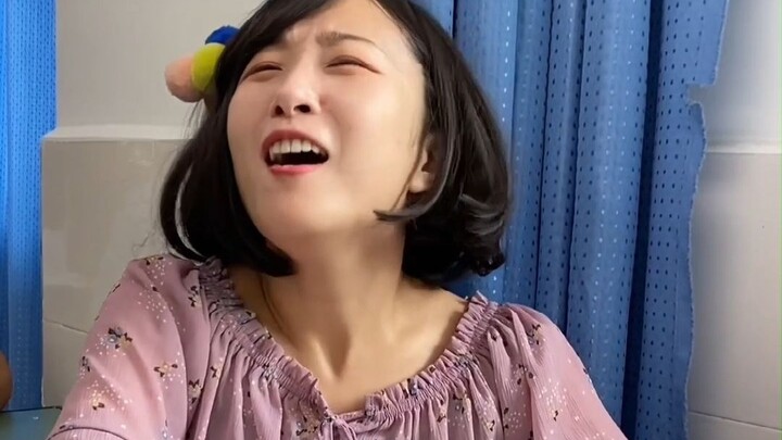 No wonder she’s Sister Lu—her facial expressions are spot-on!
