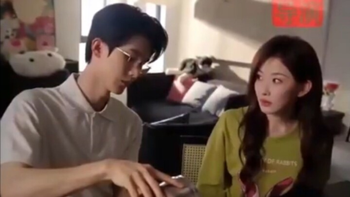 Yang Ze & Han Yutong - Kencan buta adalah profesor universitas saya