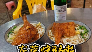 捡到喜欢的贝壳，就别再去沙滩了。