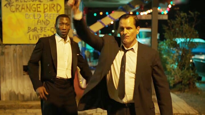 Saat orang lain mengira kamu punya senjata, sebaiknya memang benar-benar ada! Satu tamparan takkan m