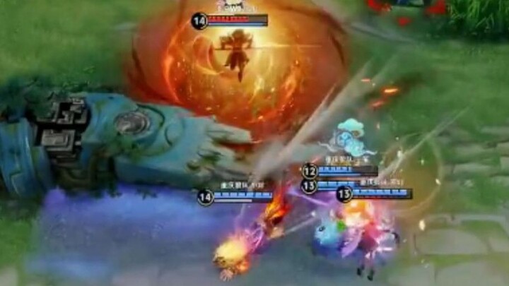 Trong trận đấu cứ rượt theo bốn thằng mà chém à, Hakki Kai, mày đúng là muốn bị nerf thật rồi.