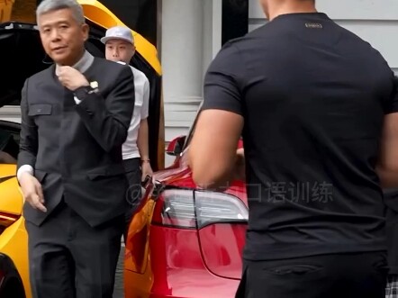Phỏng vấn đường phố tỷ phú 31 tuổi Hồng Kông: “Tôi là một người Trung Quốc rất truyền thống”
