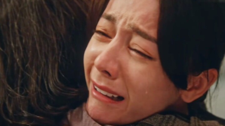 The director was touched by the crying scene of Reba and Aunt Zhang. I cried with them when I watche