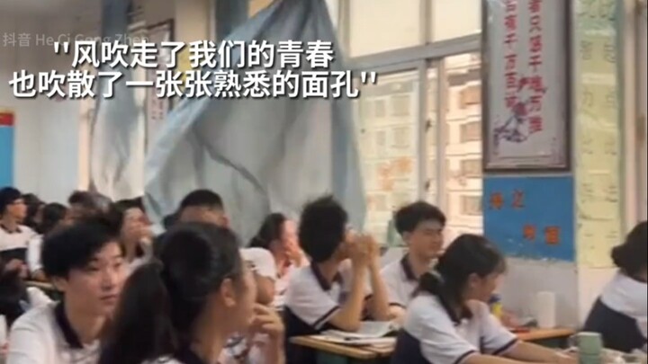 Con người không thể cùng lúc có được tuổi trẻ và cảm giác về tuổi trẻ