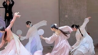 "Luochun Fu" | "Từ giờ trở đi, vua sẽ không đến triều sớm" là có lý do!