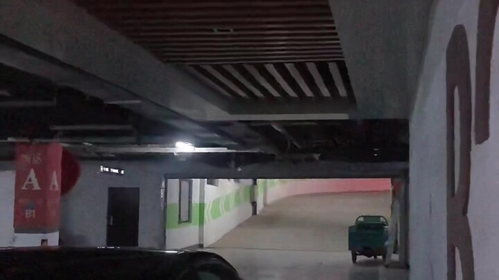 Dengerin deh seberapa mirip suara terompet yang aku tiru pakai mulut!