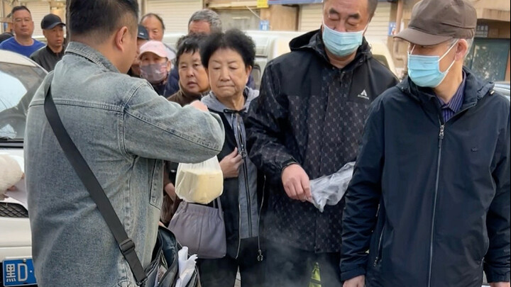 Selling tofu and being called a骗子—what exactly have I骗ed you with?