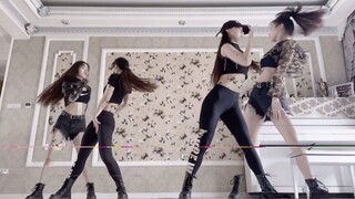 Một nhóm lần đầu nhảy cover bài hát của BLACKPINK trong phòng tập