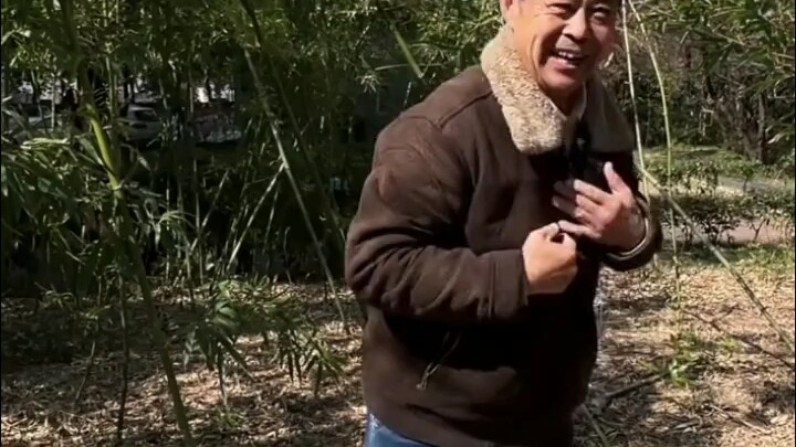 Ma Baoguo's "Dog Dog" Original Video