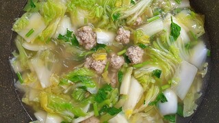 ต้มจืดผัดกาดขาวใส่หมูสับ เมนูง่ายๆ ไม่อ้วน Cabbage Soup Recipe - Mai's Kitchen