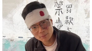 Tongkat manis dengan benang gula yang terkenal, dijual oleh tukang berpengalaman selama bertahun-tah