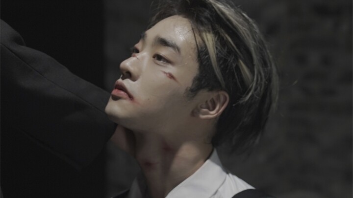 Got a “Male Second Lead in Korean Dramas” Experience Card: Su He Kneels in “Tomorrow”!