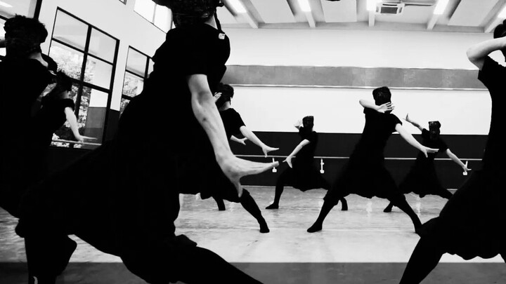 【E75】The Dai dance of this group of boys...they are here! ~