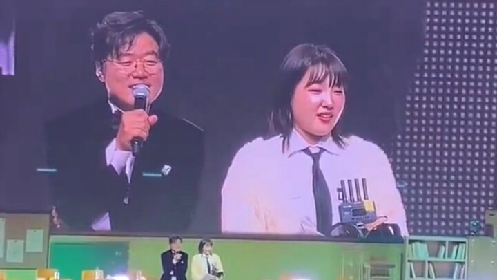 It’s gotta be China’s Clapper! Please make Season 2 of Lao Luo’s Nanatour happen!