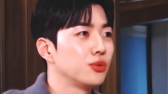 As expected of a former RM member, he is so funny and has a great sense of variety #姜勋