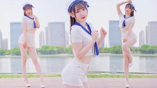我真的太 爱 水 手 服 了！so crazy！！！