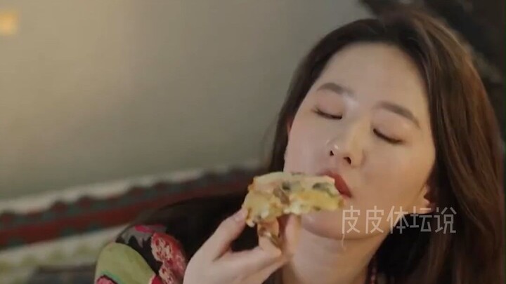 Thân hình trong phim mới của Lưu Diệc Phi gây tranh cãi, thẳng thừng dạy cho thẩm mỹ lệch lạc một bà