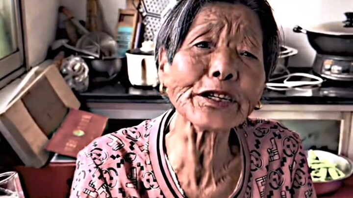 “Người tôn trọng bà nội của Vương Siêu nhất trên toàn mạng”