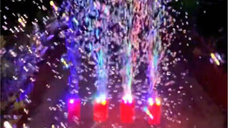 凭我们的关系，过年一起玩这个烟花泡泡机 应该不过分吧！