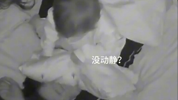 เมื่อลูกน้อยตื่นขึ้นมาหลังจากหลับไปหนึ่งคืน แล้วพบว่าคนที่อยู่ข้างๆ คือคุณพ่อ...