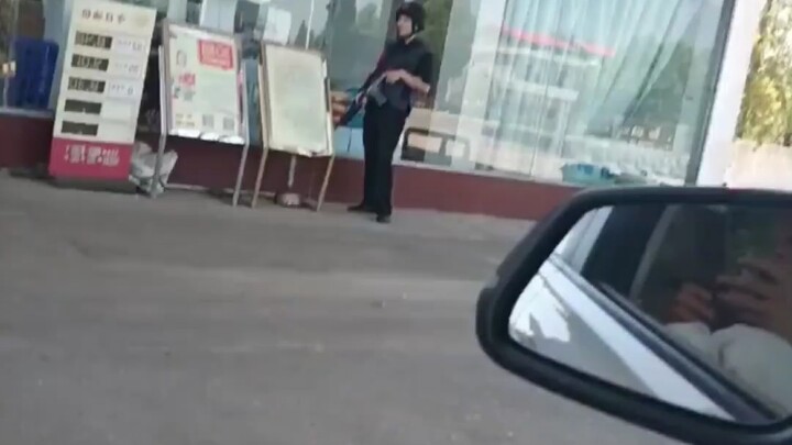 I bet your gun’s empty. So brutal.