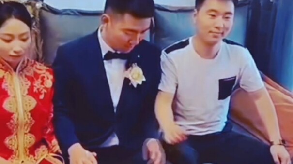 Kamu pikir kamu lucu banget?