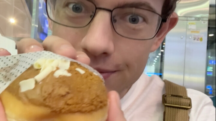 Meat Bun's Flying Vlog