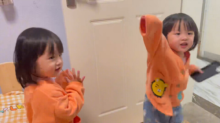 Một thôi à? Chi bằng cùng tôi nhảy đi!