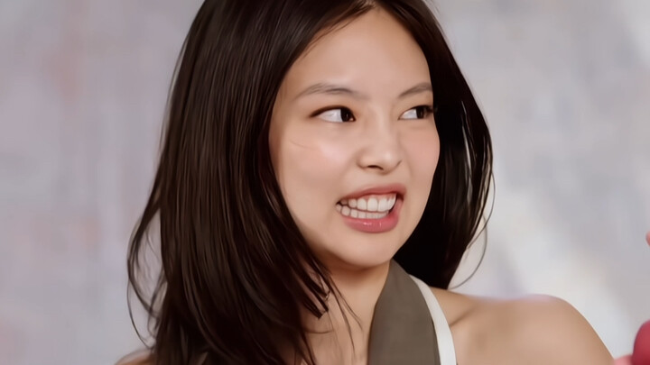 เจนนี่ ตอนฉันดูถูกคน แม้แต่การควบคุมสีหน้าของฉันยังหลุดเลย ฮ่าๆๆๆๆ