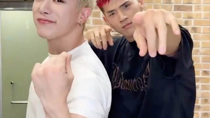 【KARD】Daddy BM cùng người bạn cũ Wonho cùng nhau giao lưu! “Touch” + “Better Than Me”!