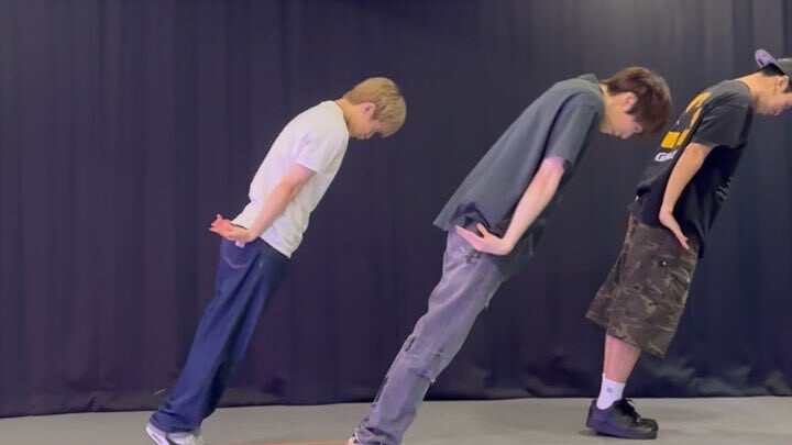 240804 KANG DANIEL Instagram update / Deadpool & Wolverine movie byebyebye challenge!!! That little 