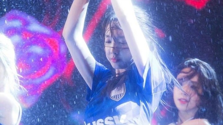 【لينا ريون】“الآيدول ليس وظيفة تقتصر على إظهار الابتسامة، بل وظيفة تجعل الناس في القاعة يبتسمون.”