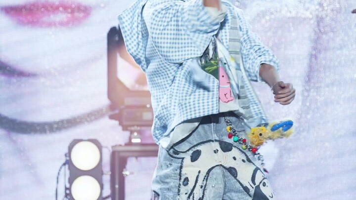 Koreografi acak KPOP [Yang Bingyi] 20251122 SNH48 Yang Bingyi IKNOWYOUKNOW Tur solo, babak Chengdu: 