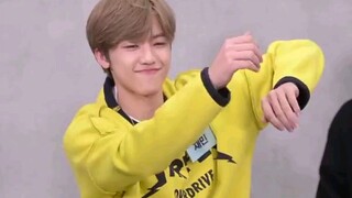 【罗渽民】随机舞蹈挑战 从鲨鱼宝宝到havana 撒娇教科书的变身