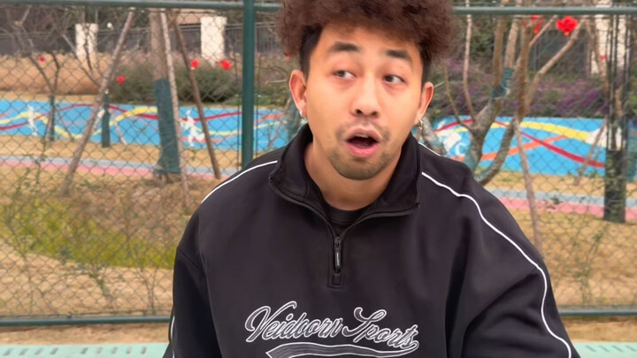 Anh Âm chơi bóng như thế nào (2.0)