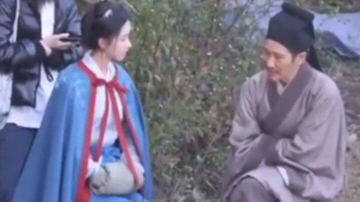 أضحكني لدرجة الموت! تشين دولينغ تتعامل مع وانغ جينغ سون كتلميذة مع معلّمتها! قلبي الصغير على وشك أن 