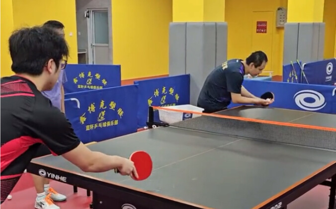 Mungkin inilah pesona servis dalam tenis meja
