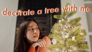 decorate a tree with me | vlogmas #3 🎅🏼