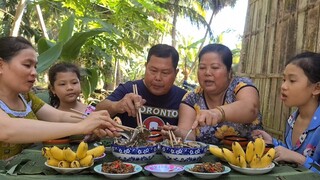 Vừa Ngon Lại Bổ Dưỡng với Nồi Canh Chua Bắp Chuối Lương Đồng Kho Sả Ớt | TKQ & Family T878