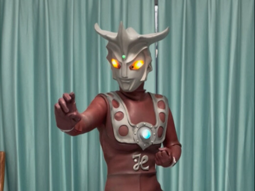 Ultraman Leo Showa TV leather case display