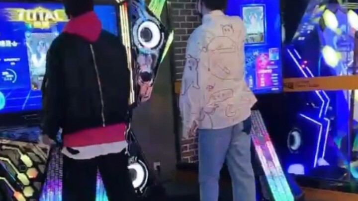 [Wen Tao Shi Kai] มาเดากันว่าสมาชิกบอยแบนด์ Nanbowan จะเต้นรำด้วยกันแบบส่วนตัวหรือไม่?