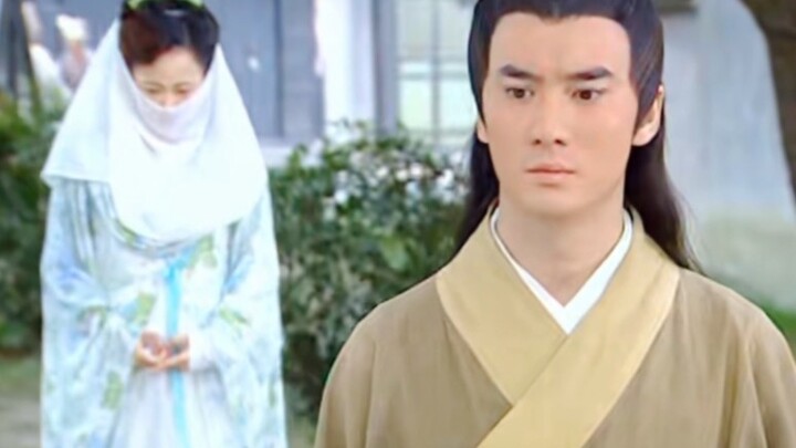 When I was a kid, I don’t know why, but this couple was my absolute favorite—looking back now, it’s 