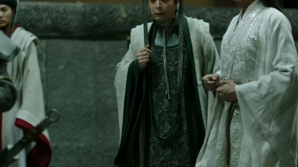 Fan Xian attends the banquet armed with a deadly poison, leaving Lord Xin utterly stunned.